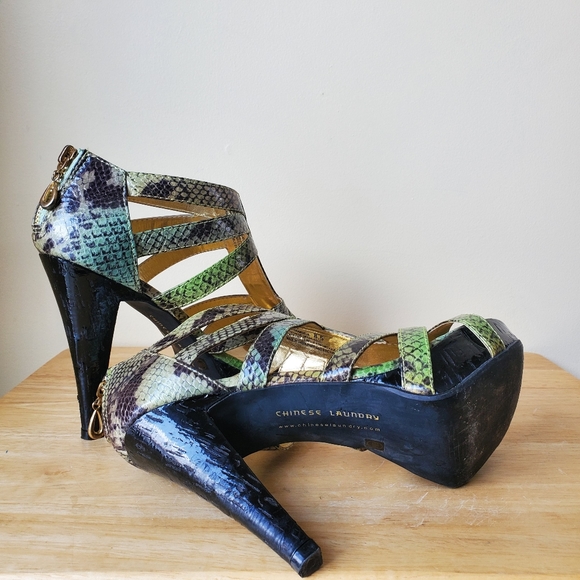 Chinese Laundry Snakeskin Heels - Picture 13 of 13